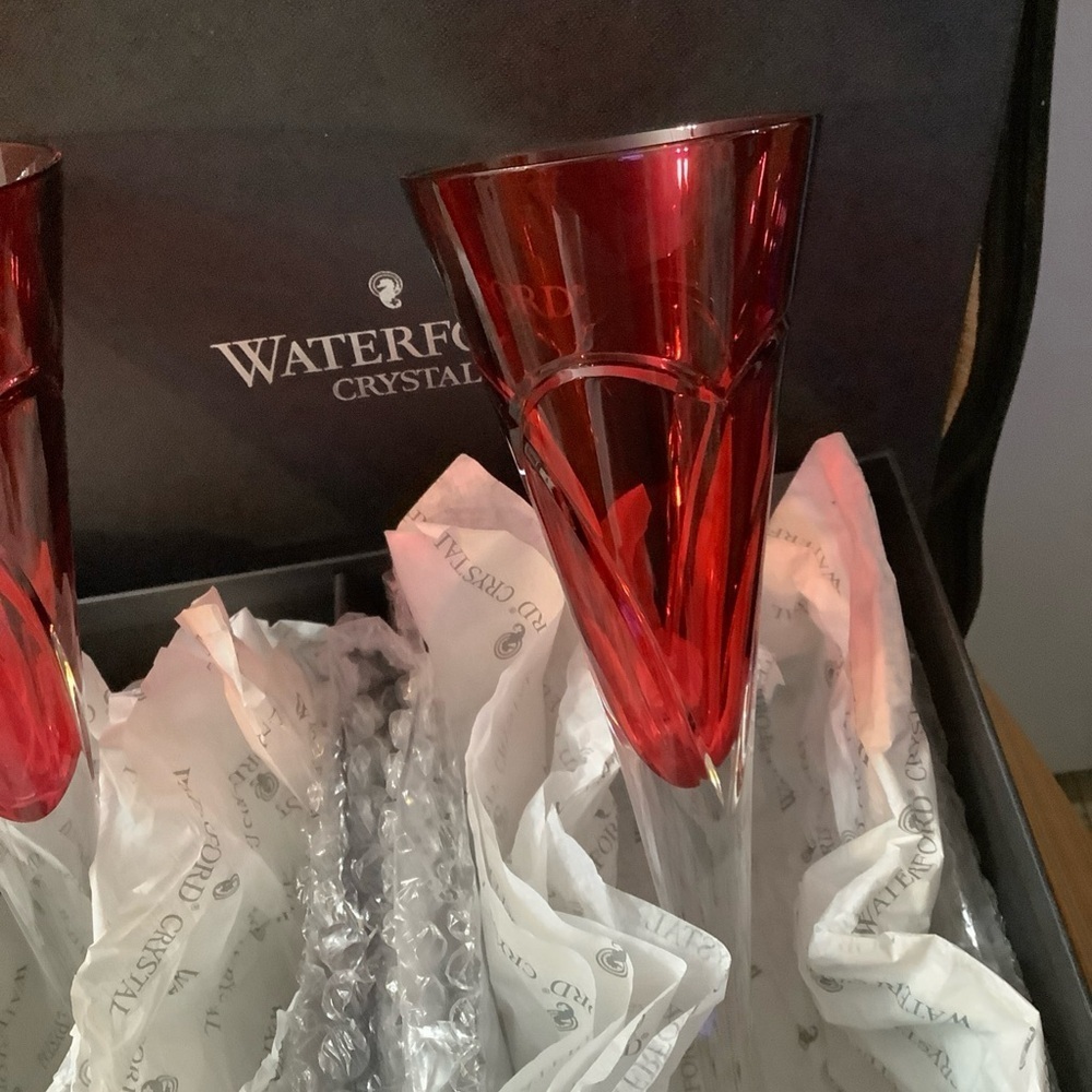 Pair of Waterford Crimson Ruby Red Champagne Flutes 11 w/Cut Heart Love Romance - Picture 8 of 13